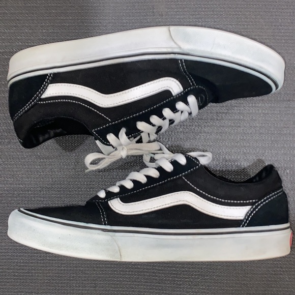 Men’s Van’s Old Skool Classic Skate Shoes - Picture 5 of 8